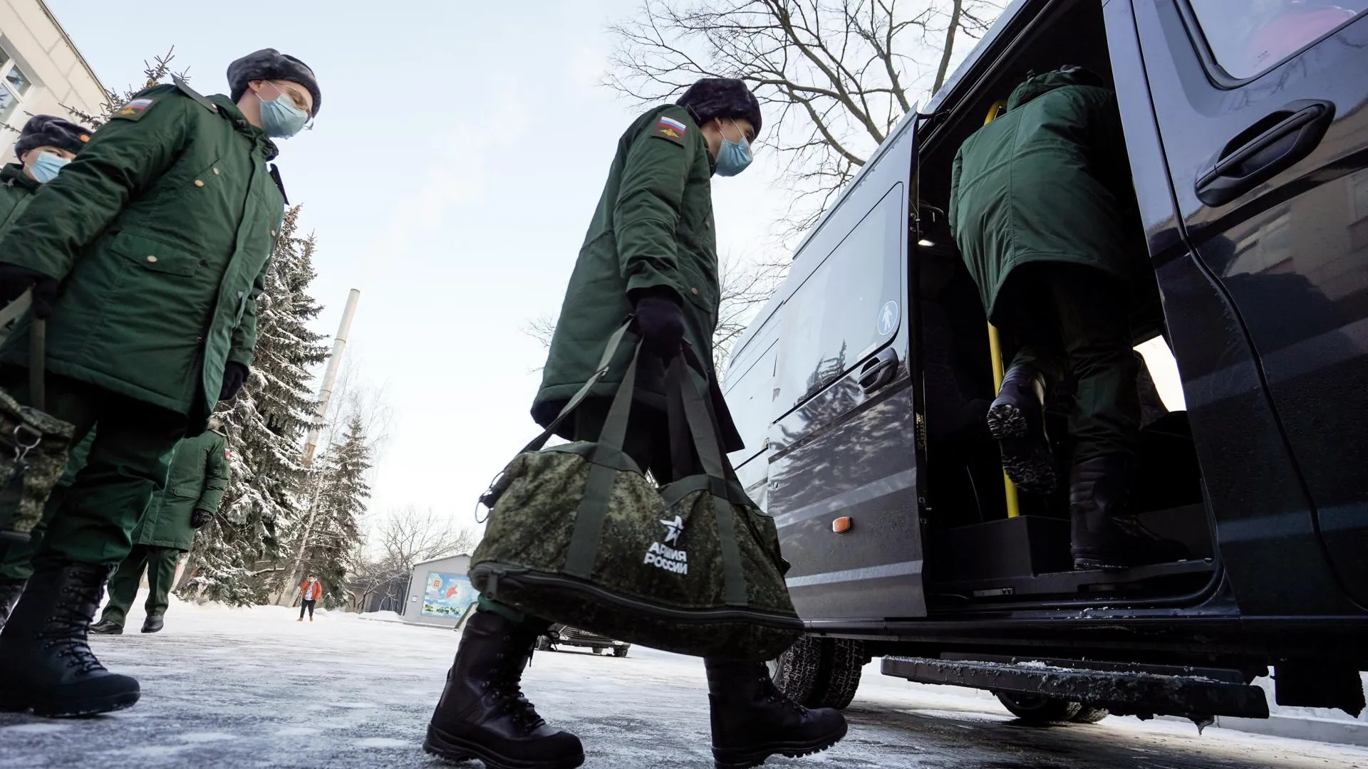 Более 300 жителей Подольска планируют призвать в армию весной