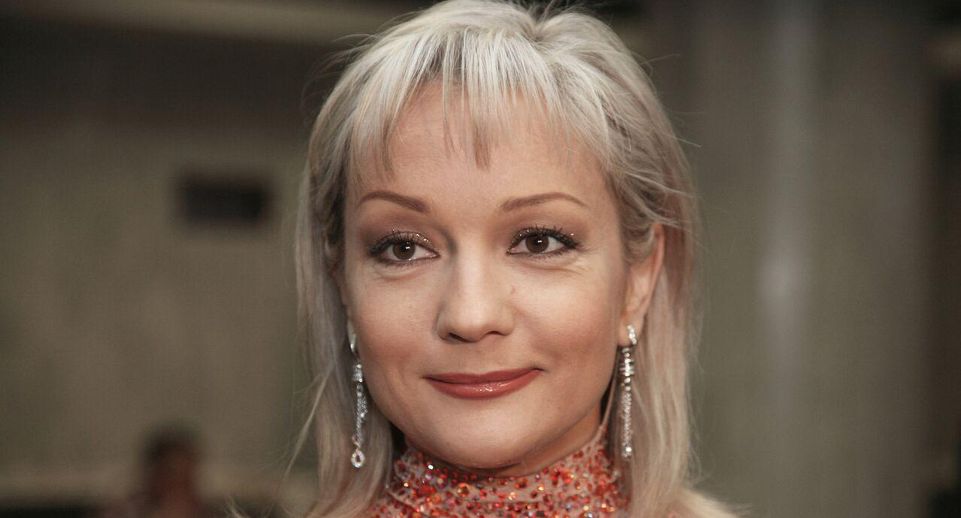 SHOT: Татьяна Буланова начала собирать полные залы школьников и студентов