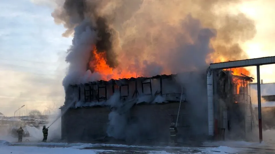 Склад загорелся в городском округе Долгопрудный