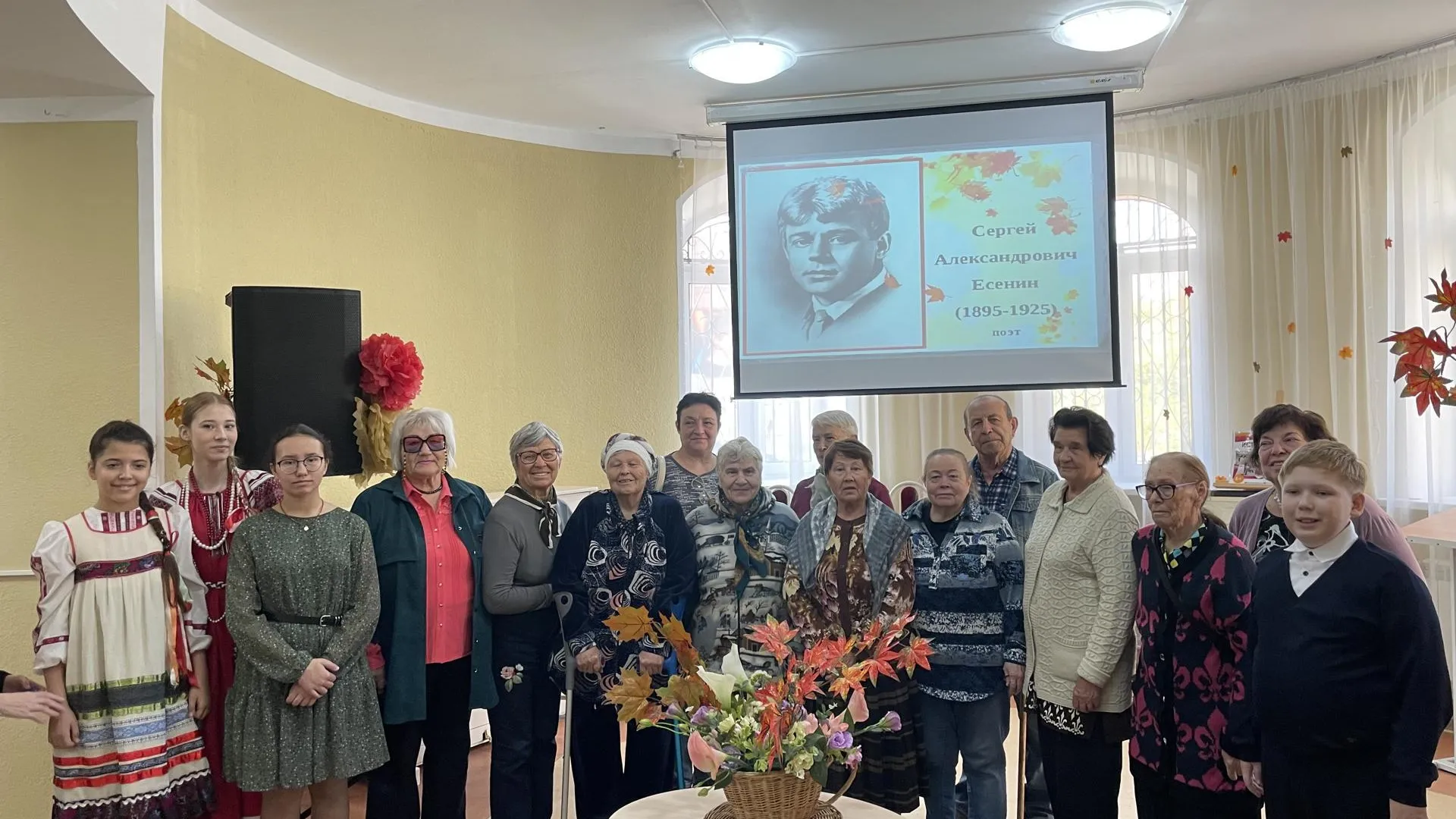 Юные артисты «Южно‑Домодедовской музыкальной школы» порадовали концертом бабушек и дедушек