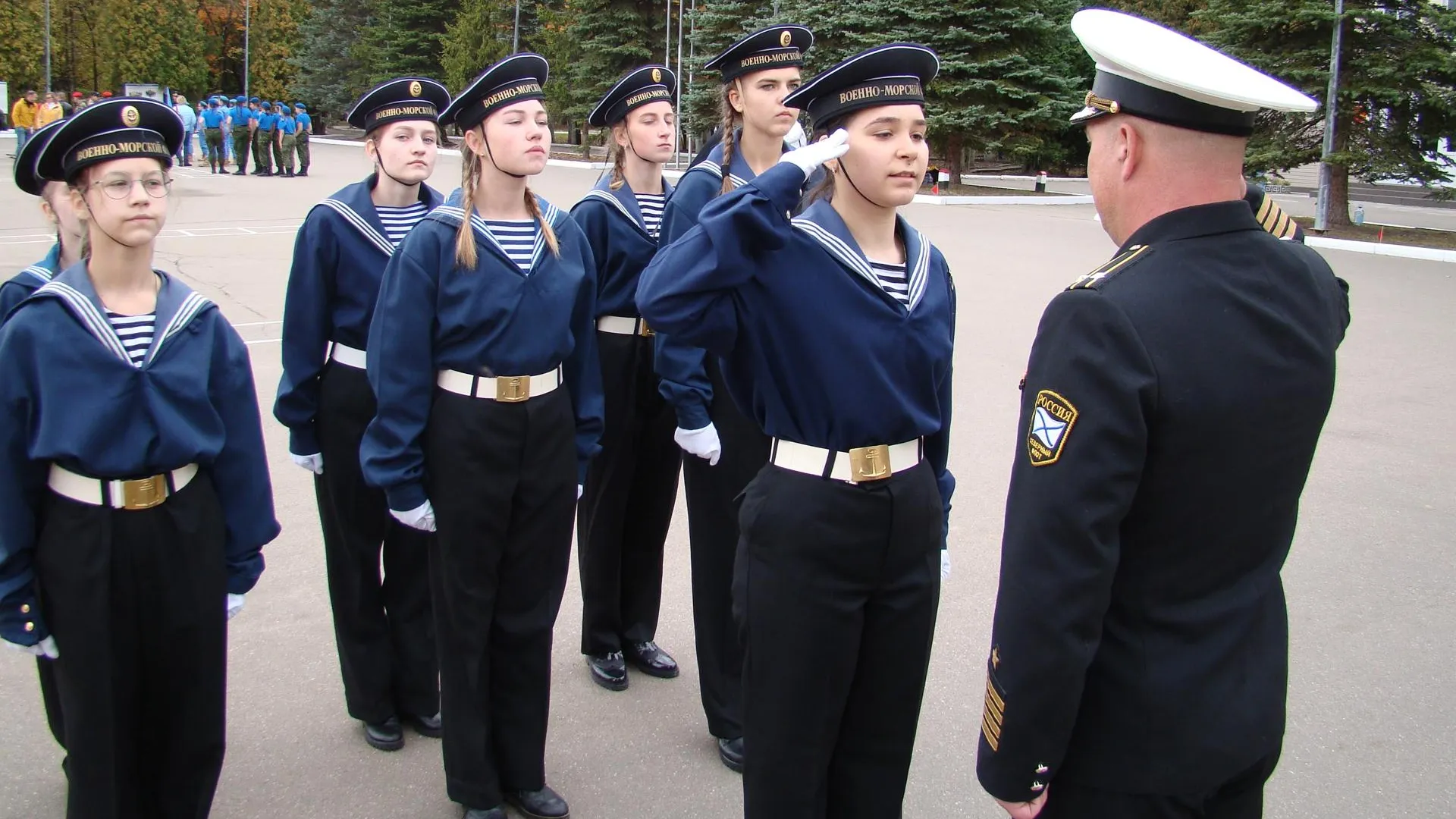 Команда из Подольска победила в военно‑патриотической игре «Девушки в погонах»