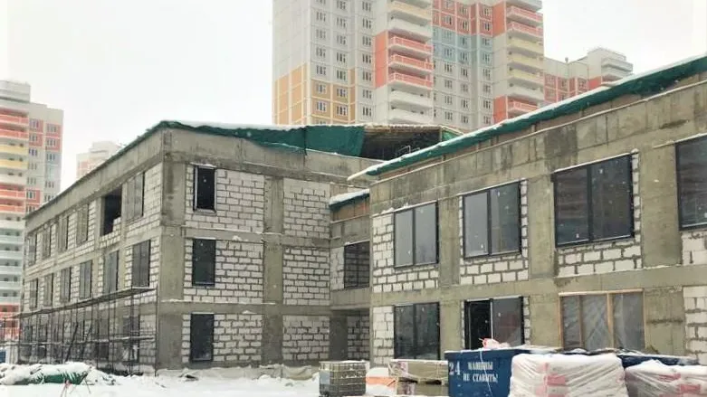 Глава Королева поручил задействовать в строительстве детского сада местные компании