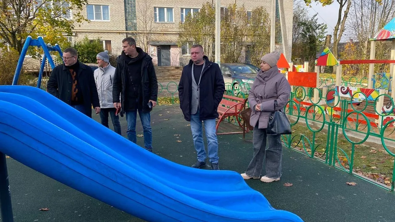 В подмосковном поселке Тучково выполнен ремонт детской площадки