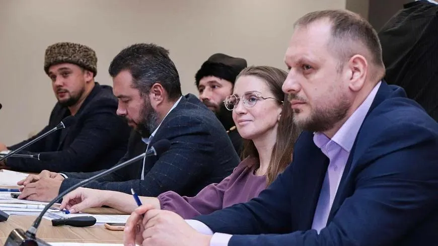 В администрации Мытищ обсудили, как помочь мигрантам