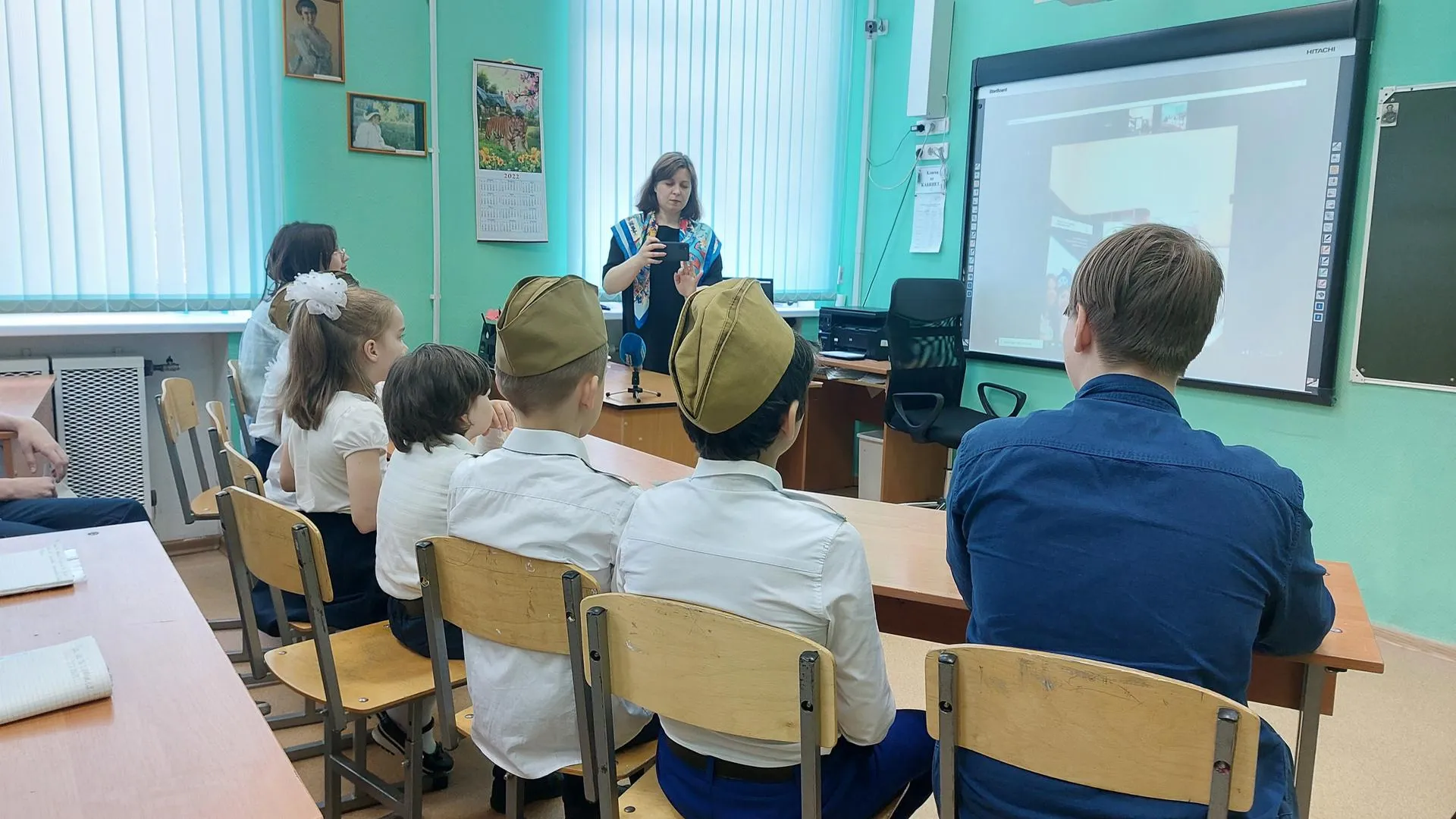 Ученики школ Мытищ и Крыма обменялись опытом в рамках телемоста