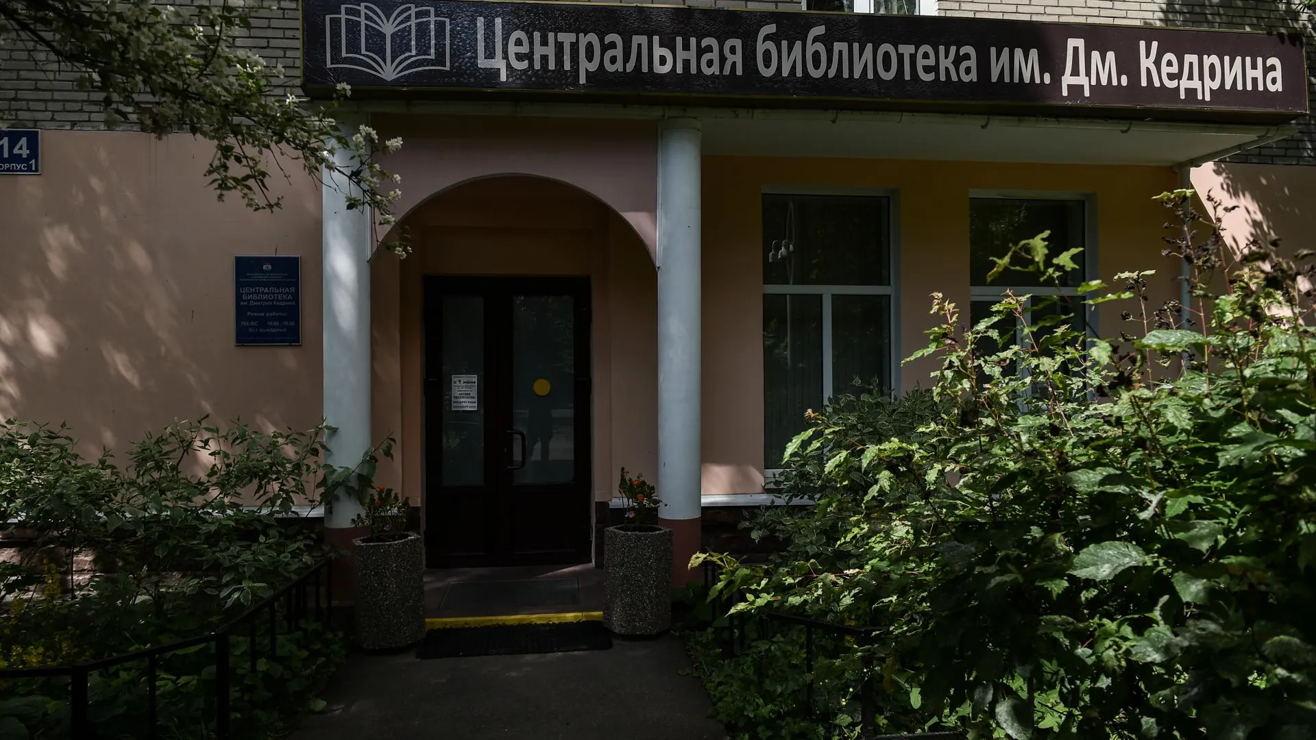Деревянная копия дворца императрицы Елизаветы Петровны представлена в библиотеке Мытищ