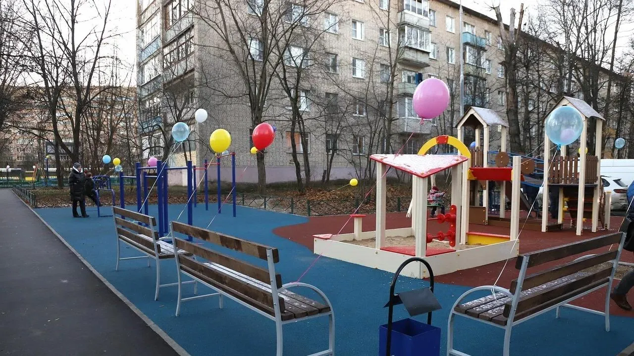 Более 30 дворов благоустроили в Красногорске в 2021 году