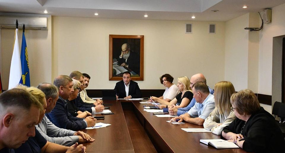На «Часе ЖКХ» в Жуковском с с руководителями УК обсудили подготовку к зиме
