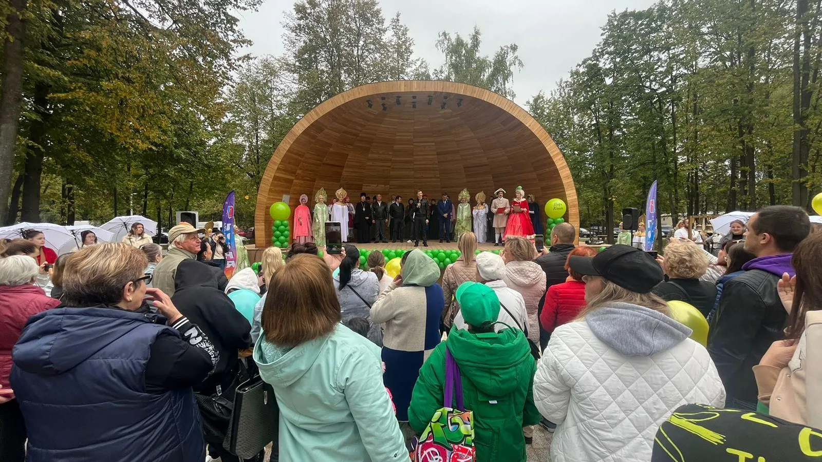 В Лобне открыли парк у озера Киово