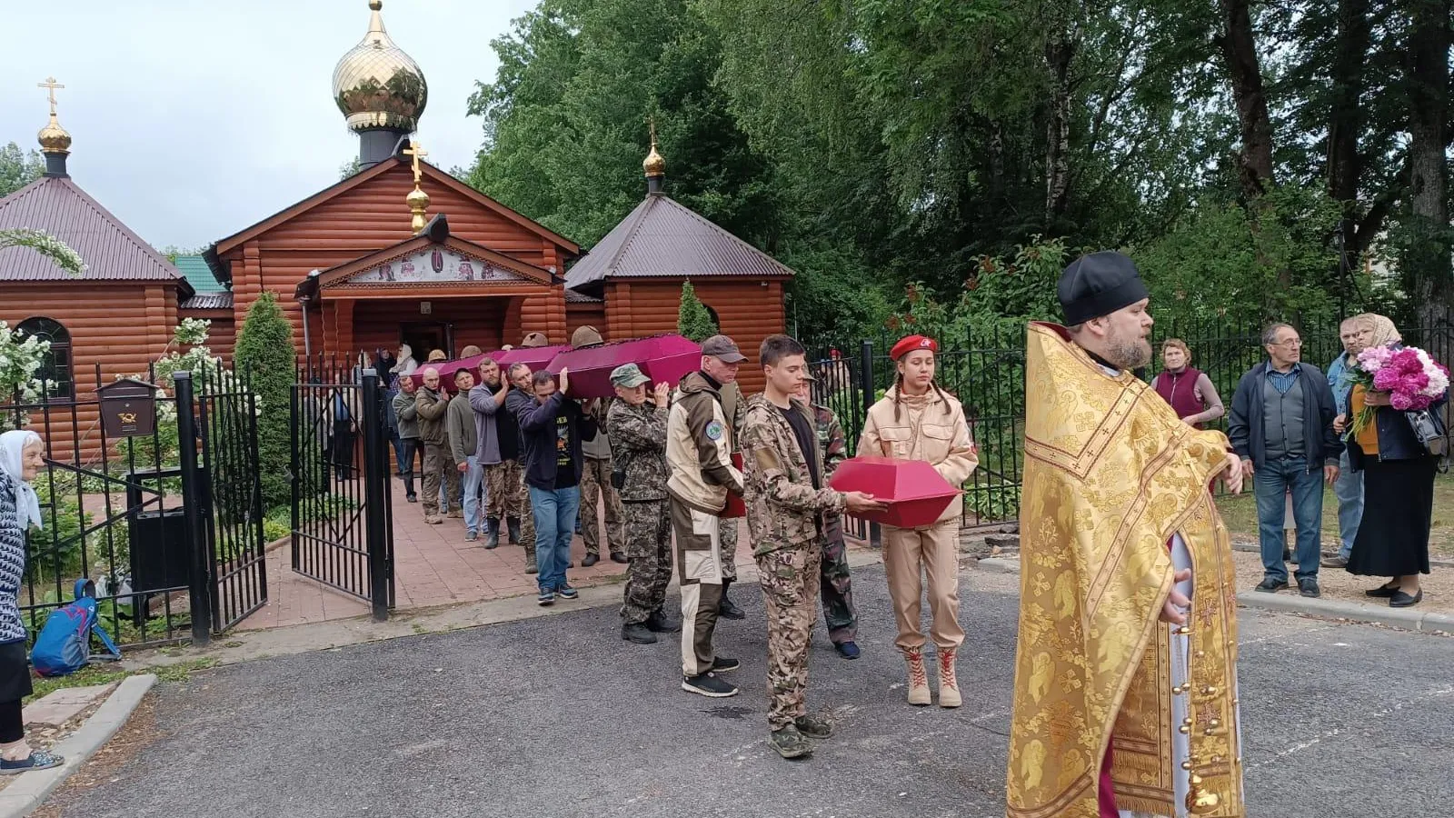 Поисковики Шаховской проводили в последний путь 111 солдат ВОВ