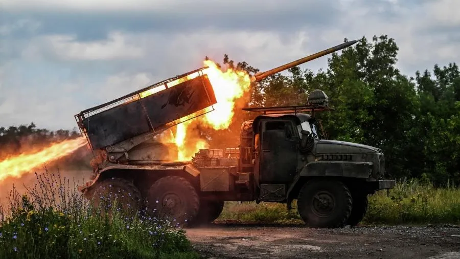 До 8 тысяч солдат ВСУ могут попасть в «огневой мешок» в Константиновке ДНР