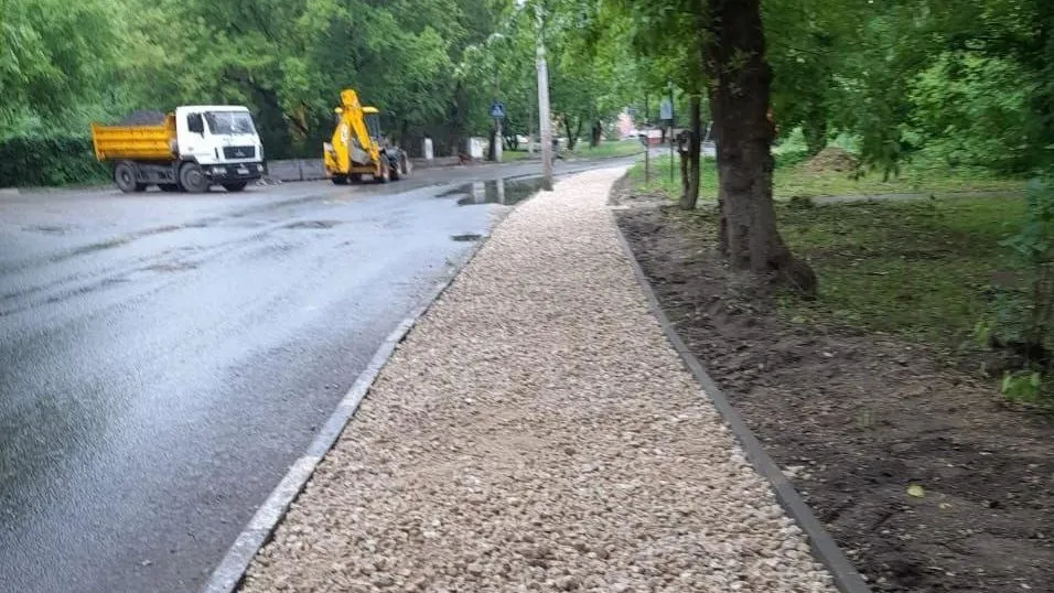 Ремонт тротуара протяженностью свыше 1,2 км начали в Люберцах