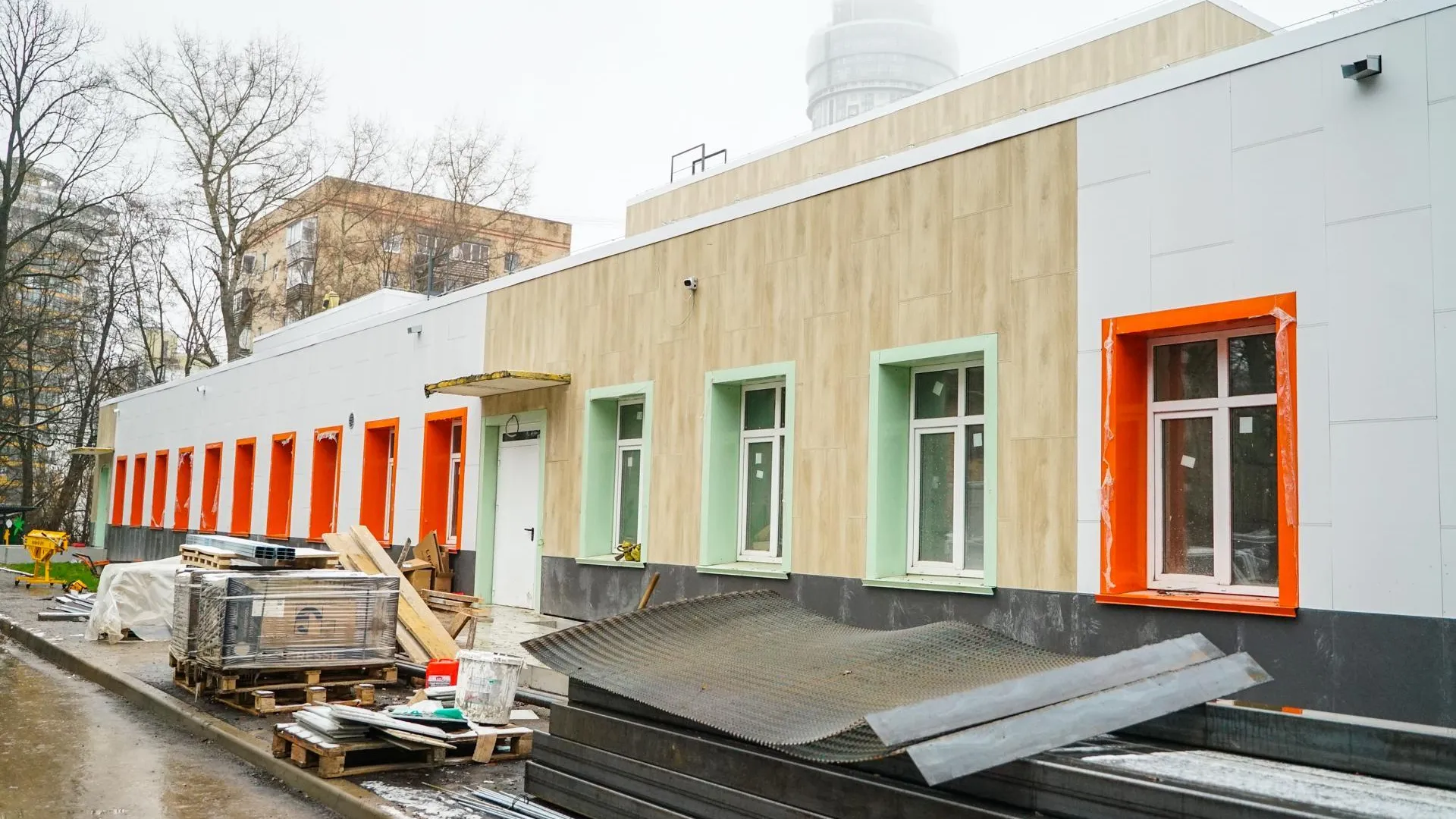 Ремонт детсада «Маячок» на Ленинском проспекте в Химках завершен на 80%