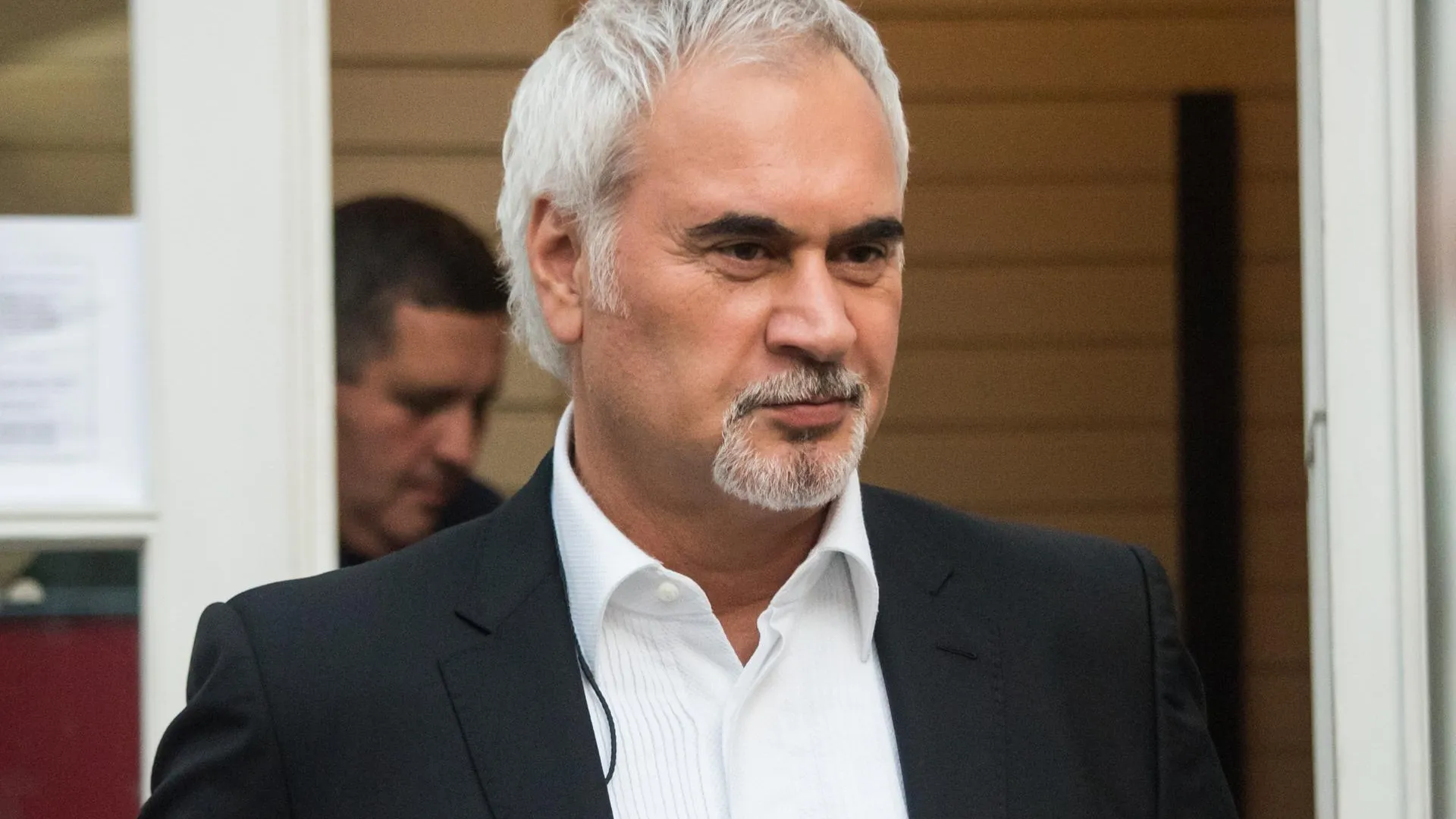 Скамеры разводят российских поклонниц Валерия Меладзе на фейковые билеты