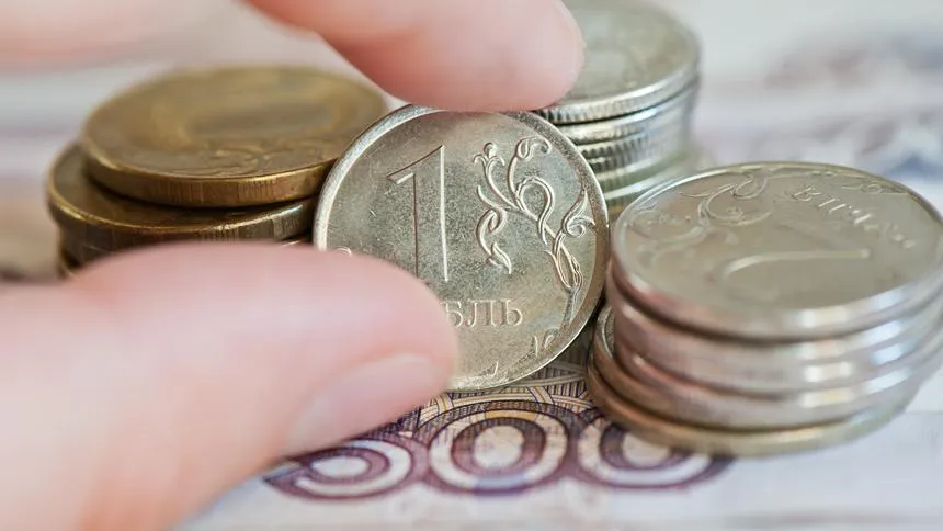 Повышение ставки ЦБ может временно поддержать рубль