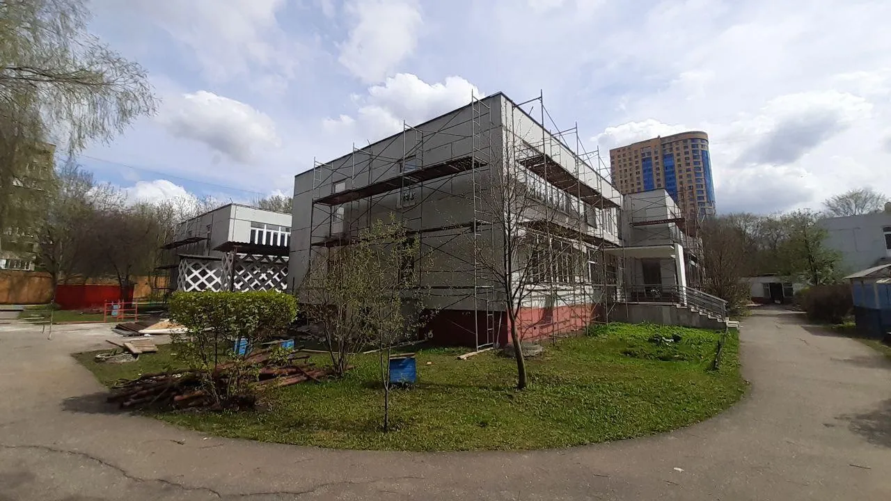 В Реутове продолжается капремонт дошкольного отделения школы № 1