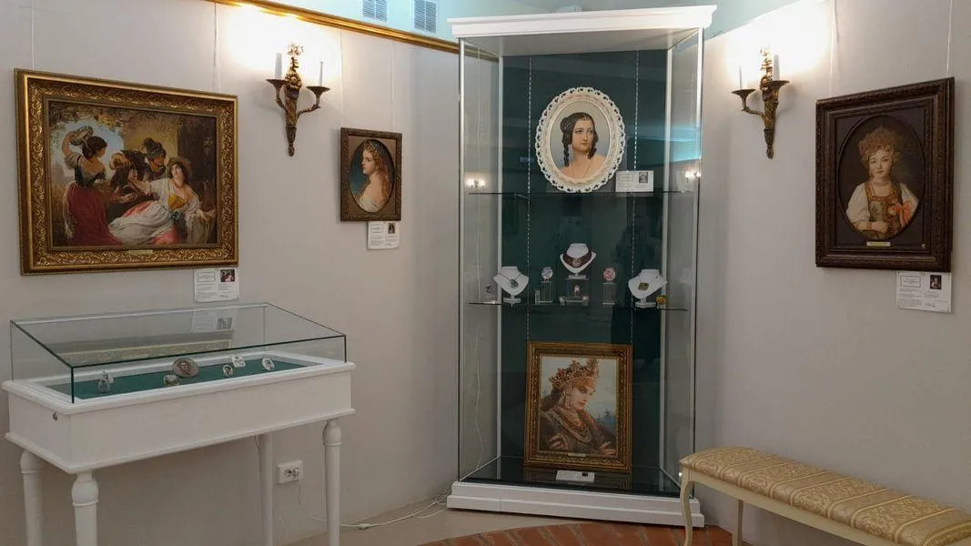 В Подмосковье началась выставка «Узора нить вдохновенная»