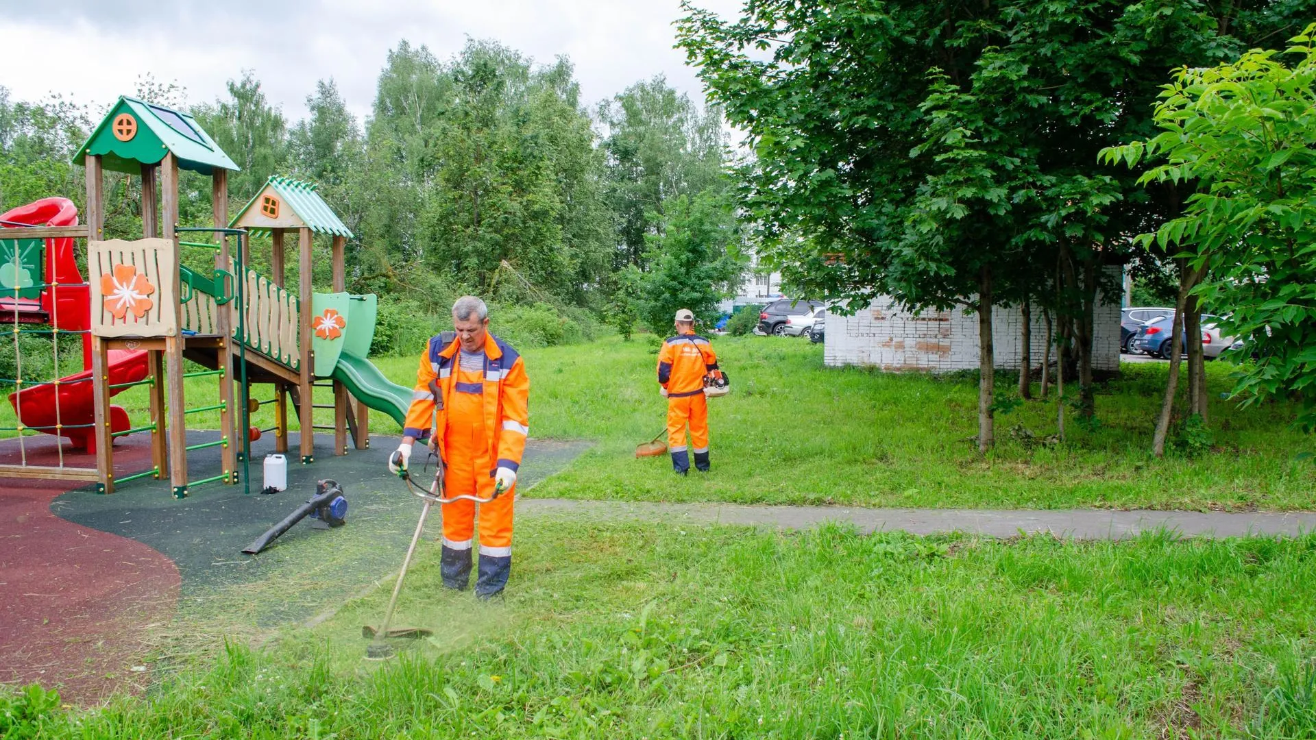 Состояние и безопасность детских площадок в Солнечногорске ежедневно мониторят