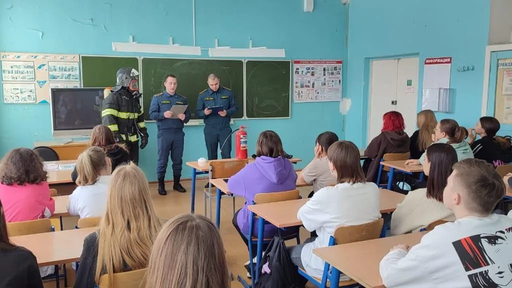 Студенты Зарайска провели профилактические мероприятия по пожарной безопасности в быту