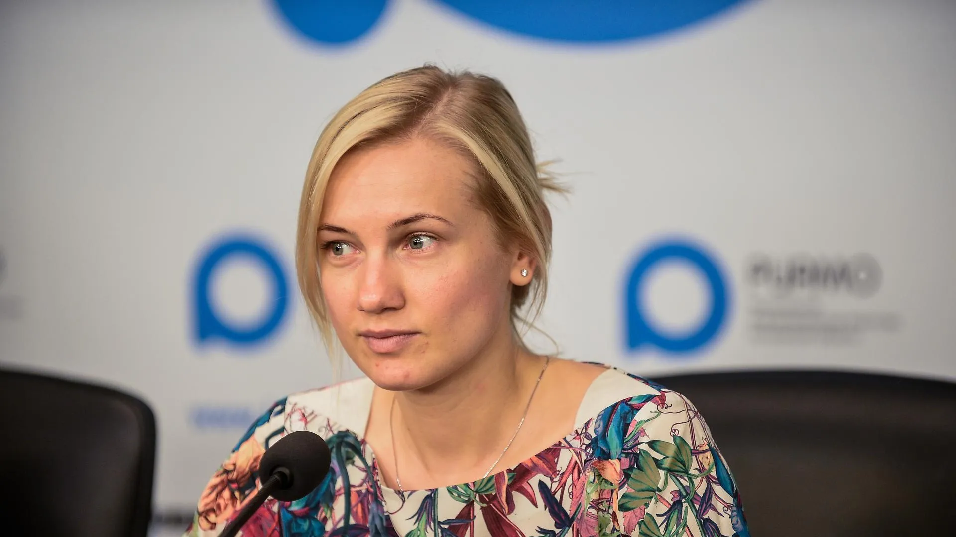 Министр Плещева отметила хорошее оснащение молодежного медиацентра в Красногорске