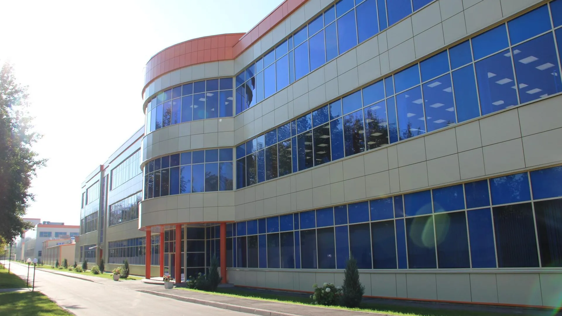 компания VPG LaserONE