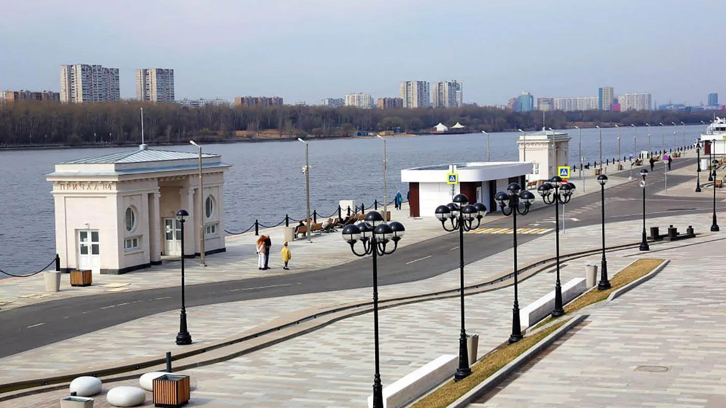 В Москве начали готовить причалы к открытию пассажирской навигации