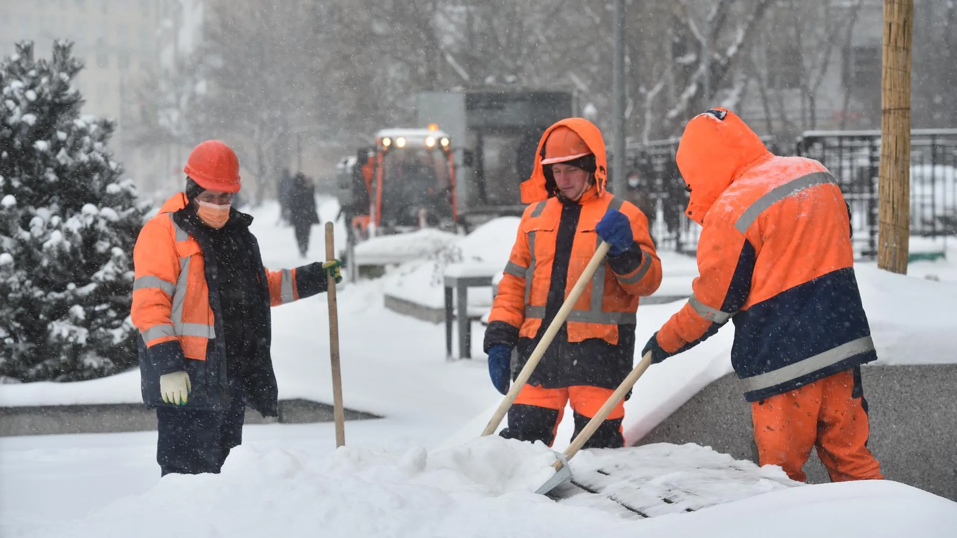 Собянин заявил об ужесточении контроля за мигрантами в Москве