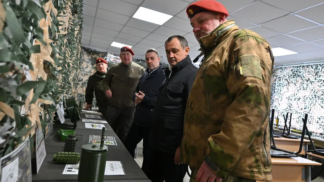 Игорь Брынцалов посетил пункт отбора контрактников в Балашихе