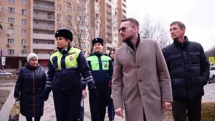 В Люберцах провели рейд по пресечению нарушений ПДД курьерами