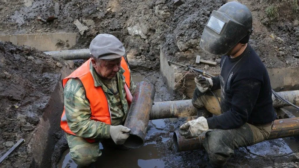 Локальное повреждение на теплотрассе произошло на юге Москвы
