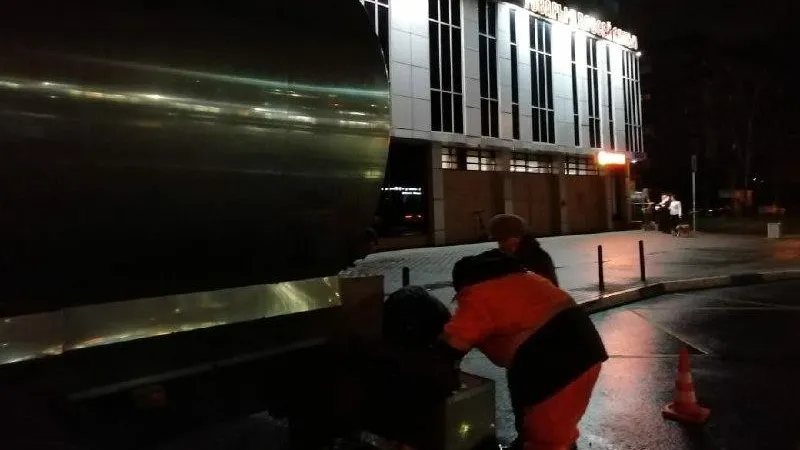 Асфальт начнут укладывать на следующей неделе у дома в Мытищах, где прорвало трубу