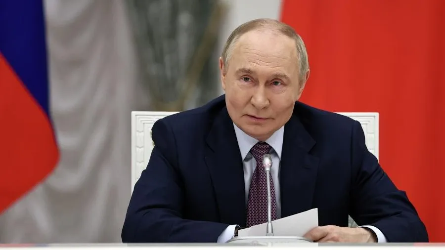 Путин: решение о рождении ребенка каждая семья должна принимать сама
