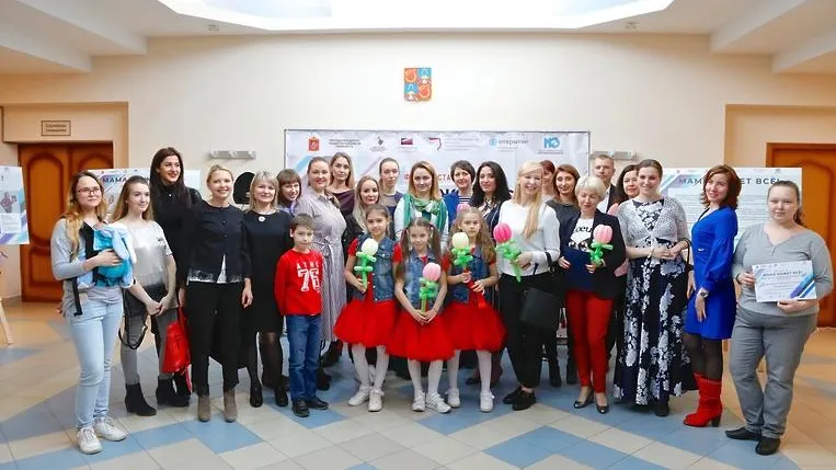 Фотовыставку бизнес‑экспозиций «Мама может все» открыли в Балашихе
