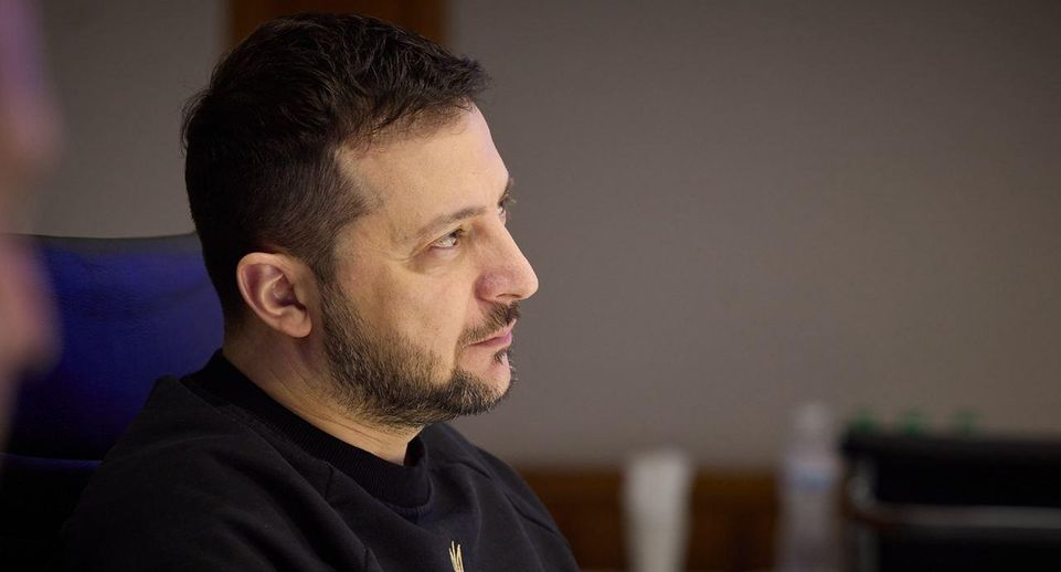 AP: Зеленский приедет в Берлин в среду для участия в звонке европейских лидеров Трампу