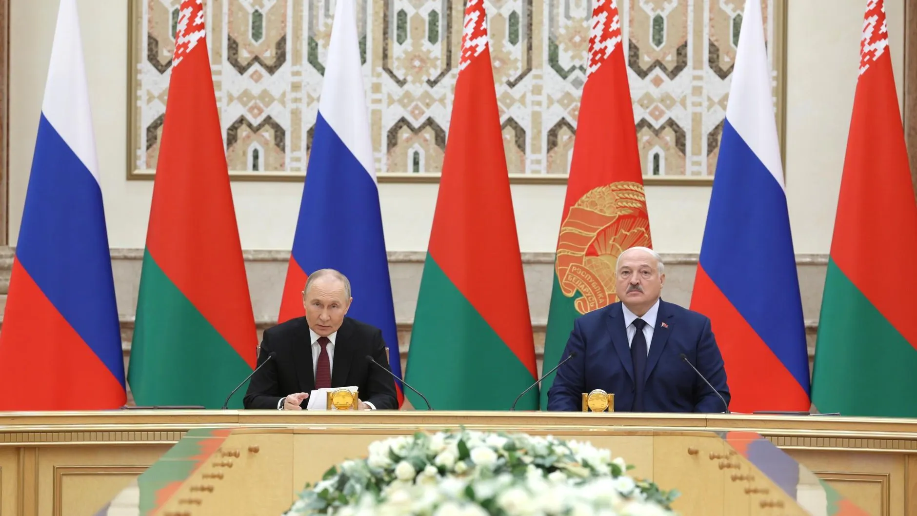 Белоруссия и Россия заключили договор о взаимной безопасности