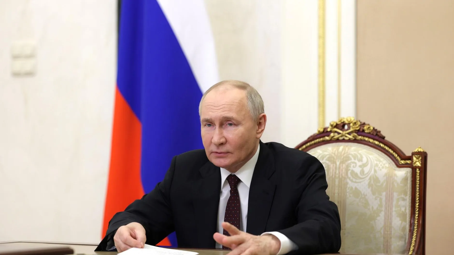 Путин назвал ограничения для российских судов пиратством