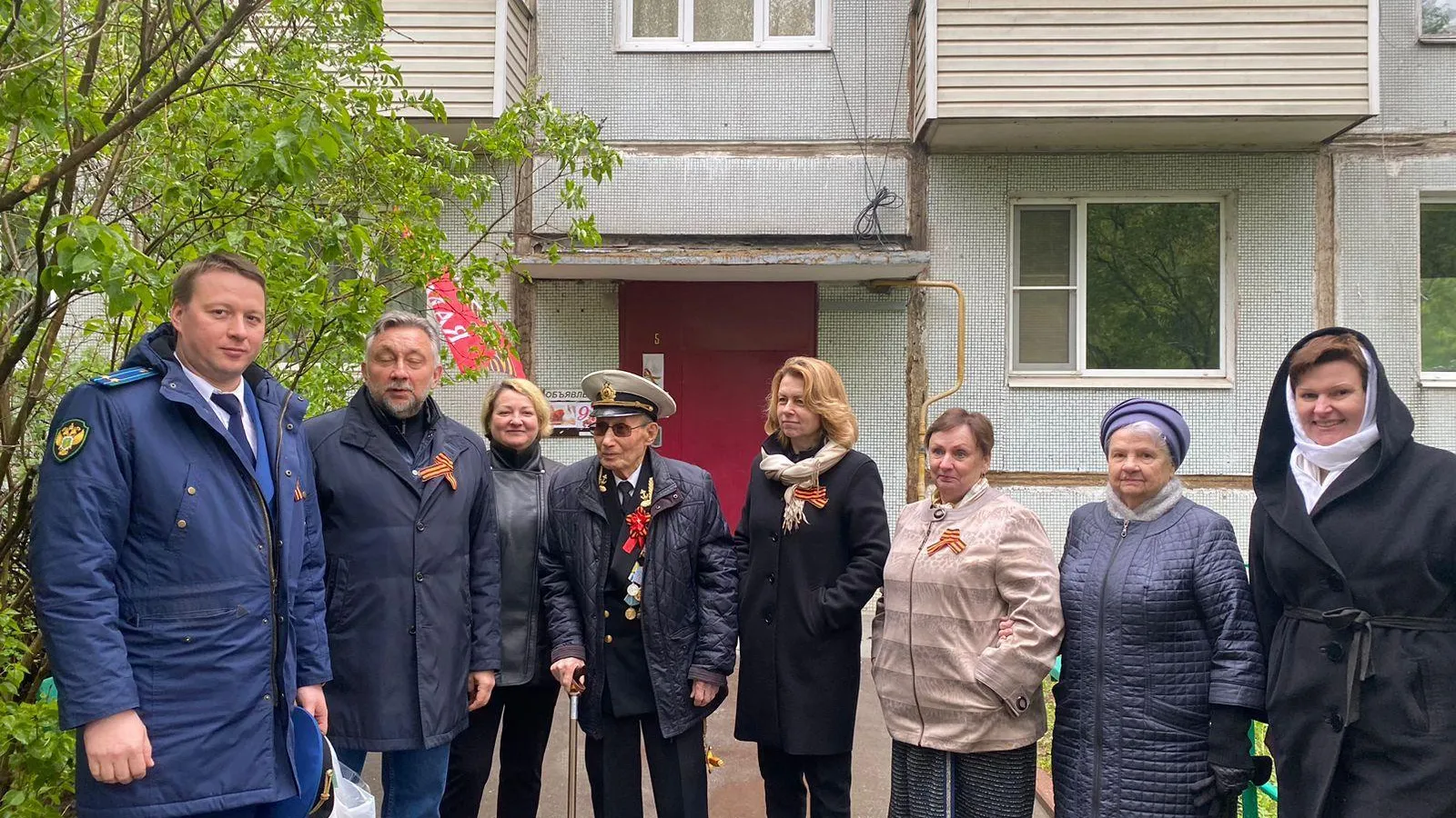 Всероссийская акция «Парад Победы в каждый двор» прошла в Домодедове