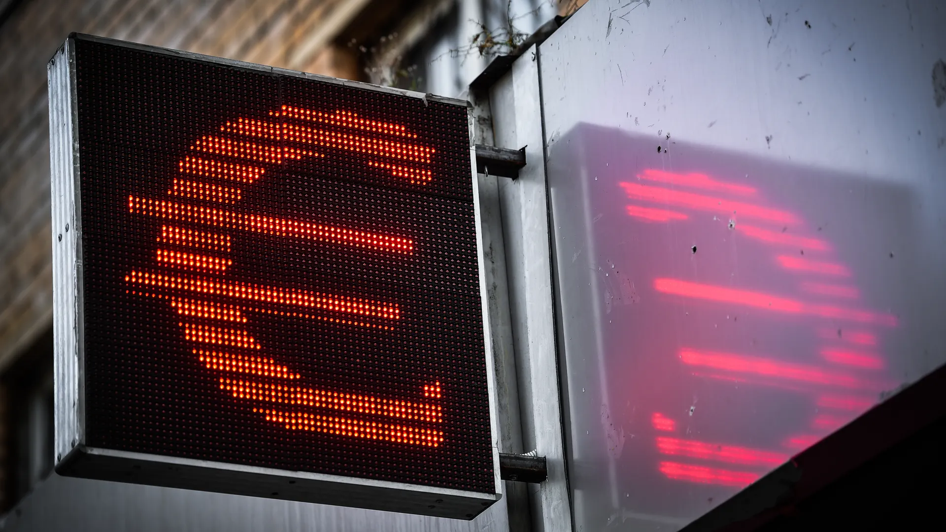Курс евро поднимался выше 95 рублей