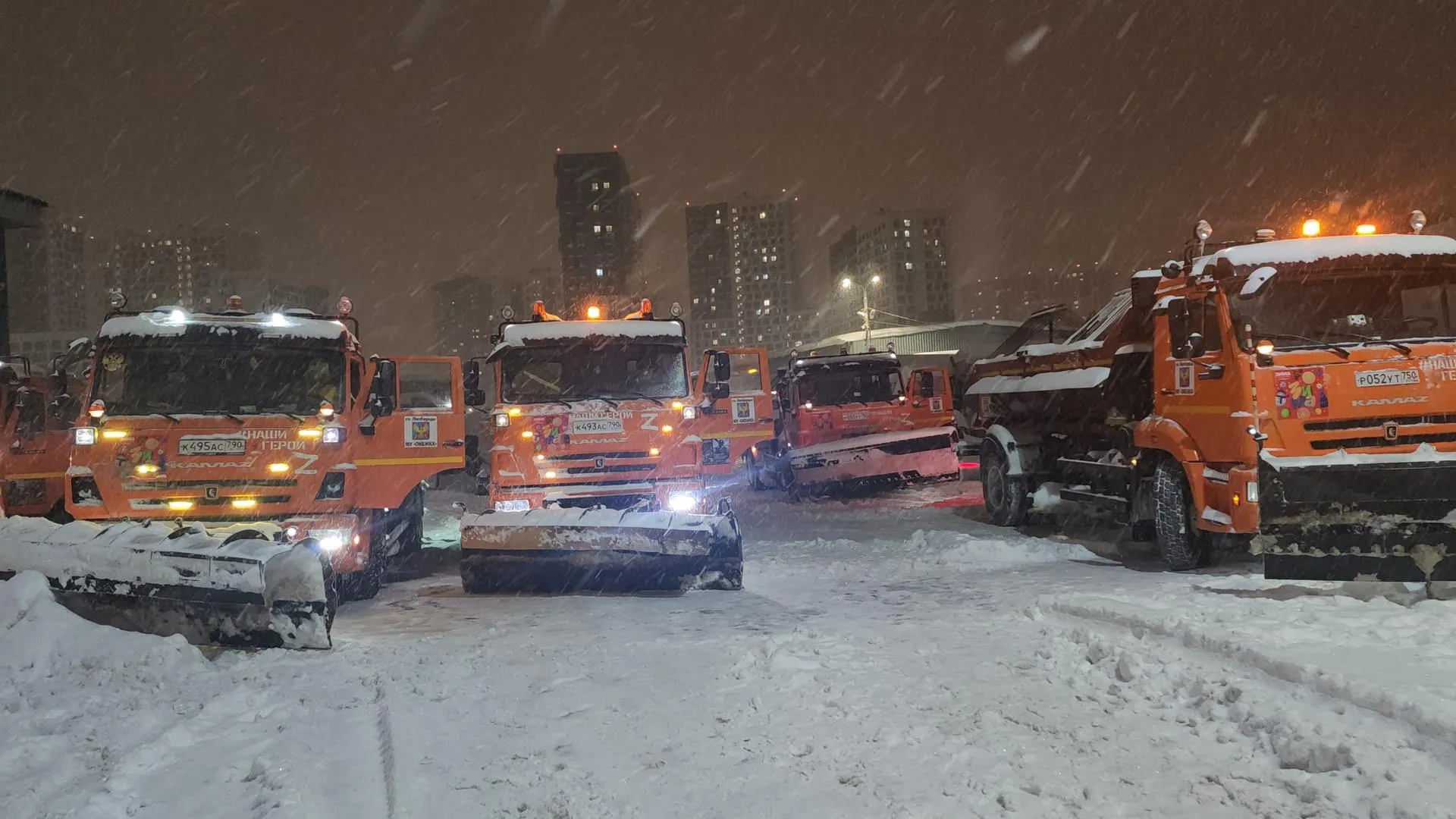 Коммунальщики Люберец обеспечили проезд общественного транспорта и автомобилей на дорогах