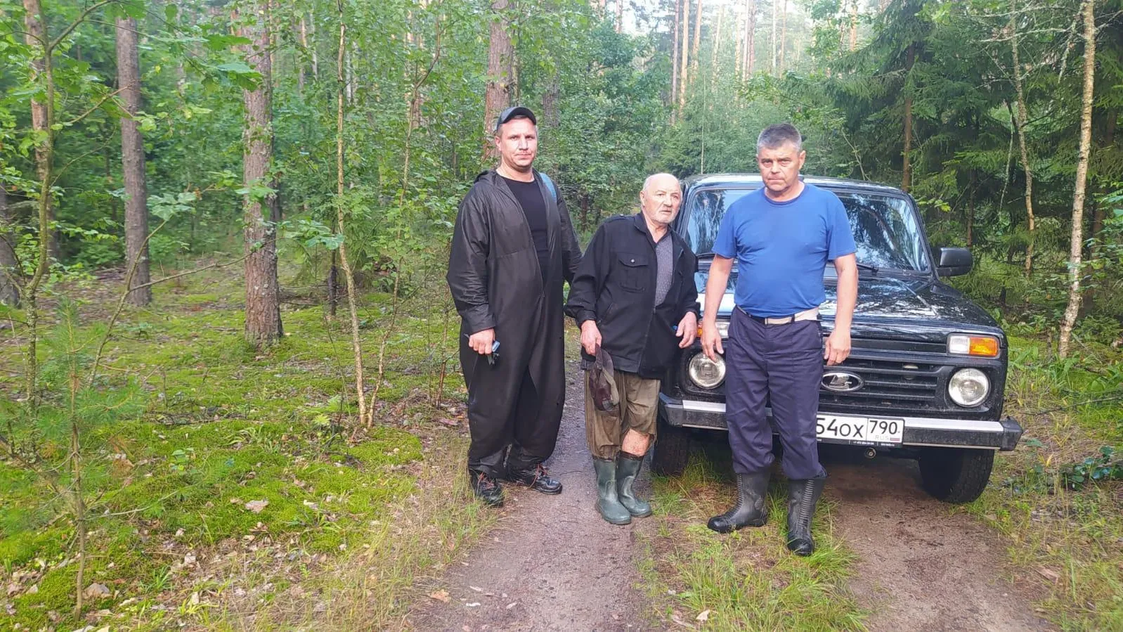 Лесничие Воскресенска помогли 2 грибникам выбраться из леса