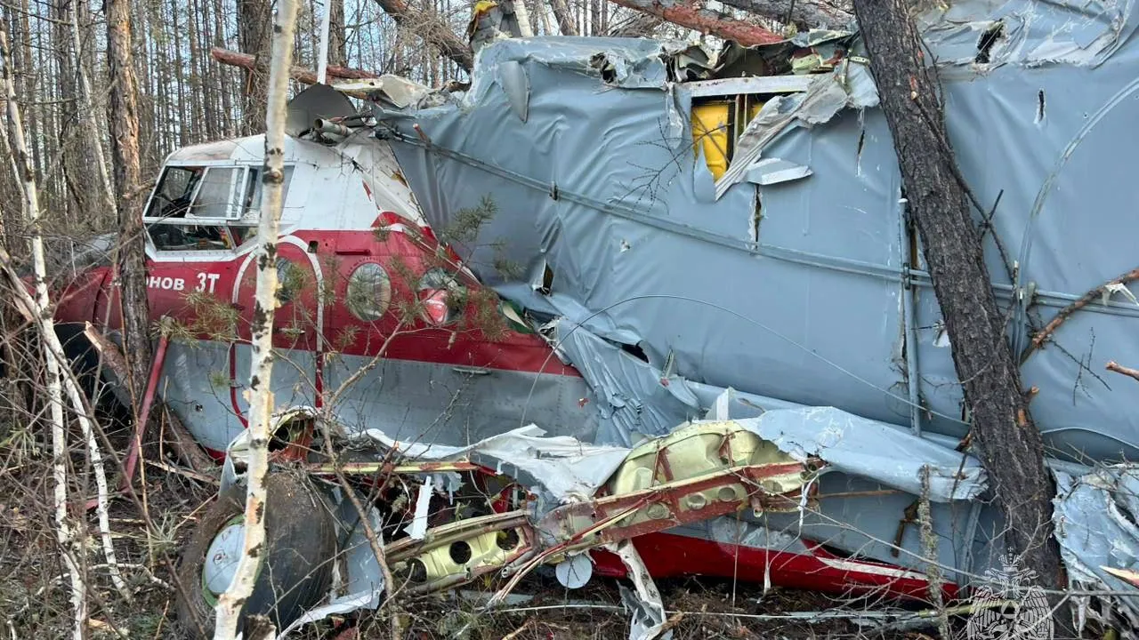 При аварийной посадке самолета Ан-3 в Якутии погиб один человек