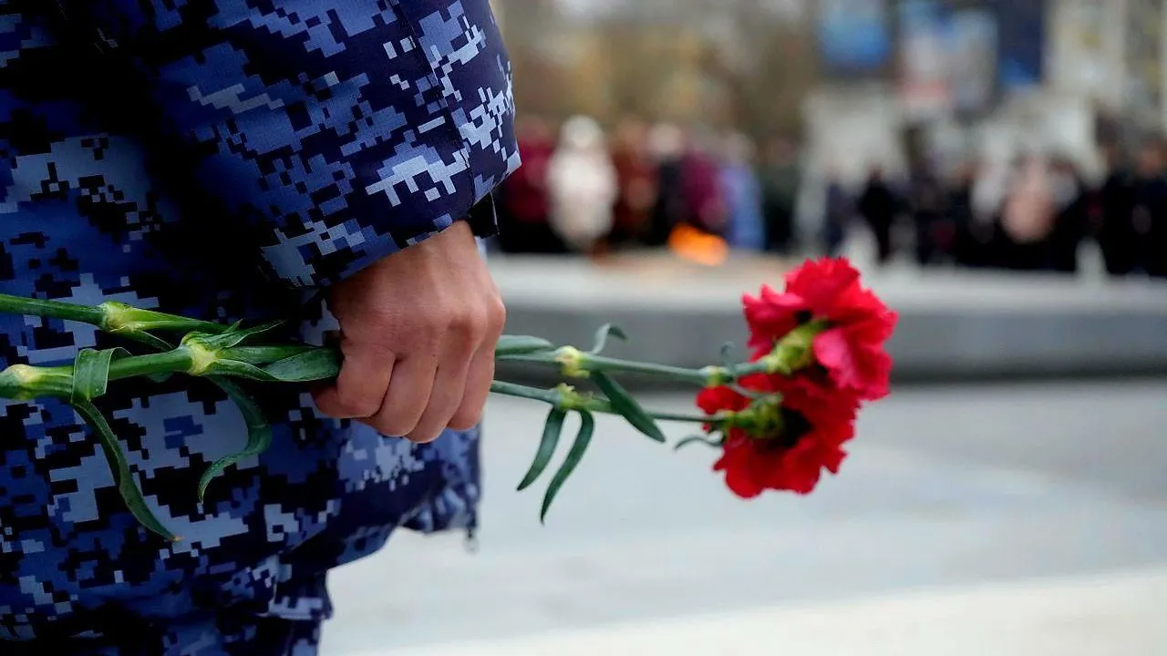 Подмосковные росгвардейцы почтили память российских и советских воинов