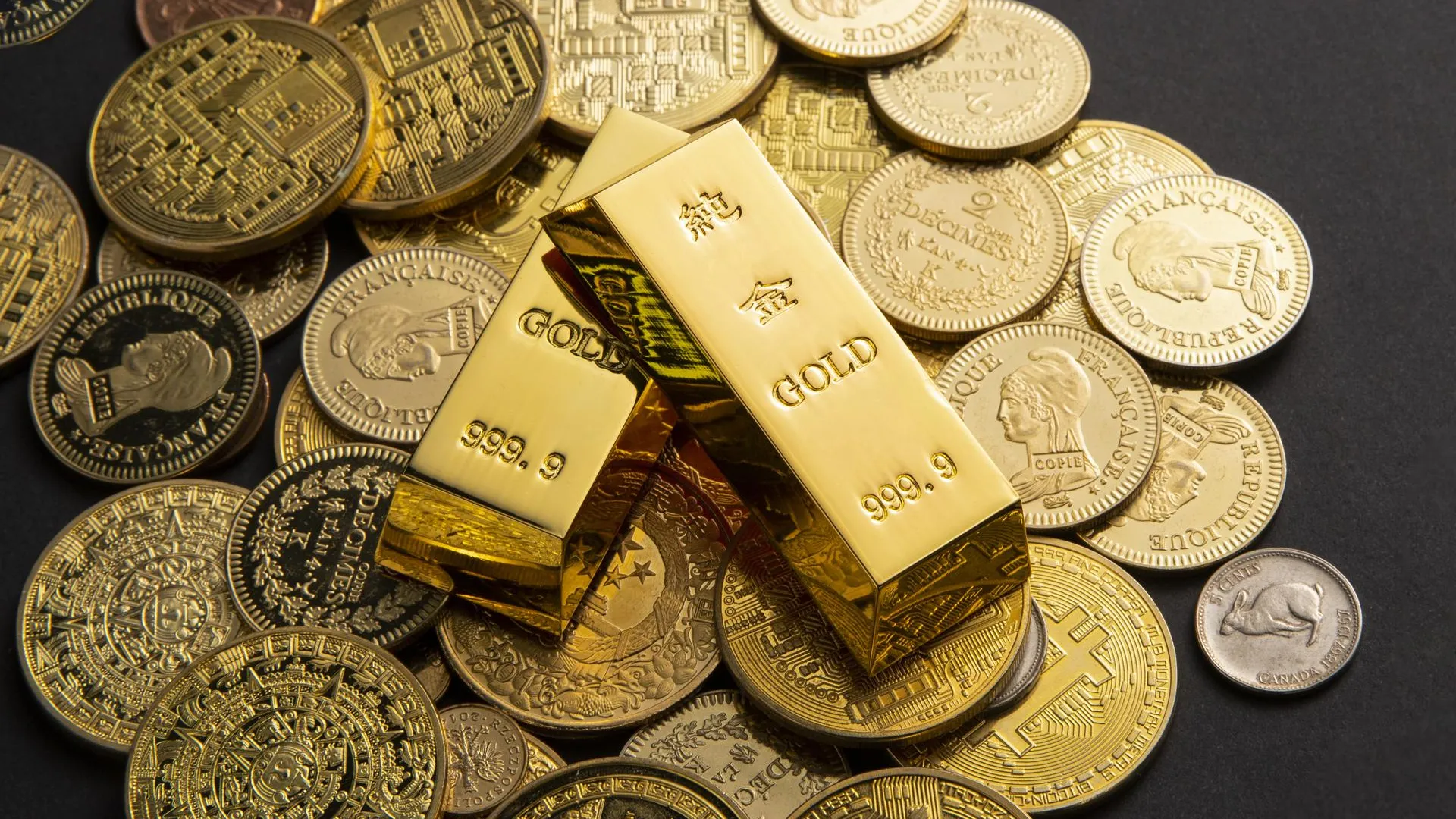 Биткоин и золото: мартовские рекорды 2024 года и прогнозы на будущее