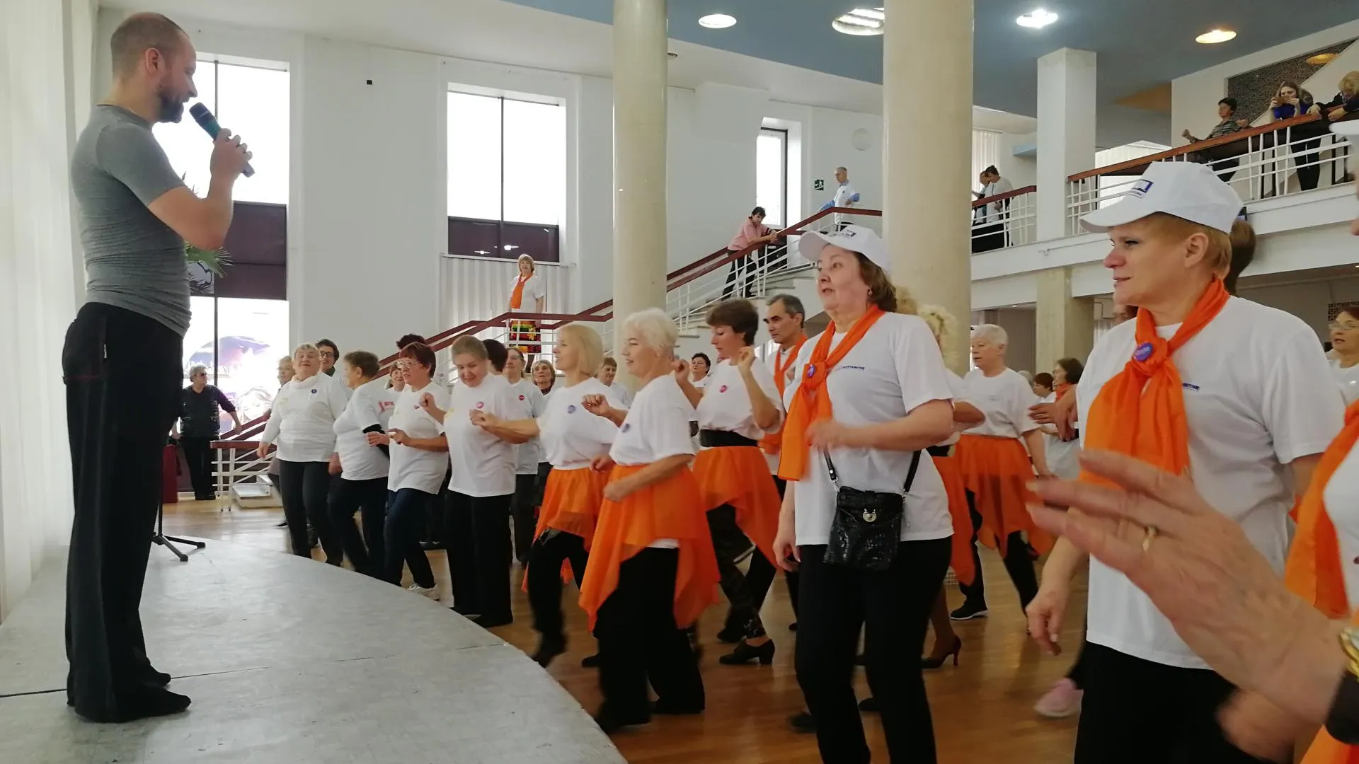 Соревнования по танцам среди пенсионеров прошли в Королеве