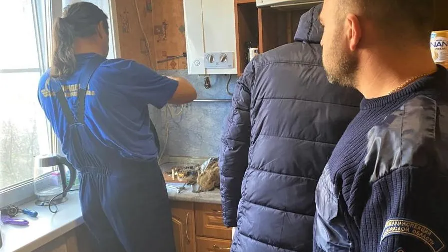 Госжилинспекция сопроводила замену гибкой подводки в пяти квартирах Электрогорска