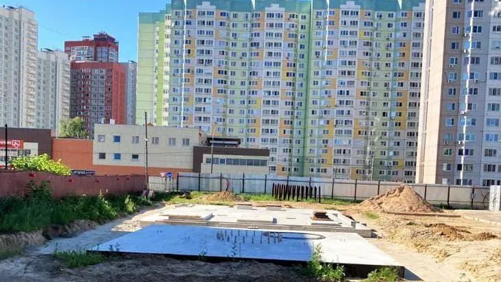 Строители приступили к бетонированию стен подвала кампуса Физтех‑лицея в Долгопрудном