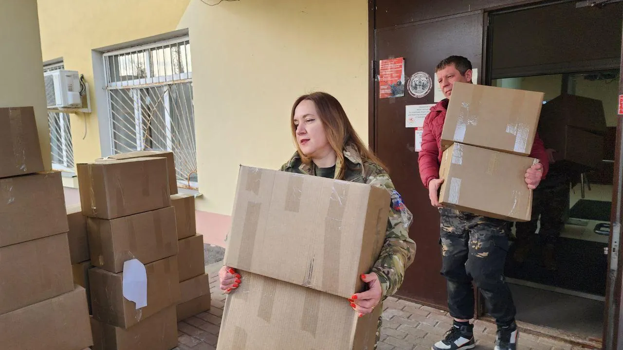 Полтонны гуманитарной помощи отправили детям Донбасса из Солнечногорска