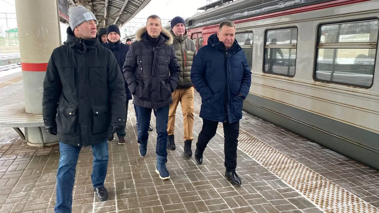 Глава Люберец проверил содержание территорий ж/д станций в округе