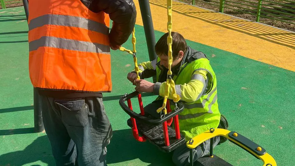 Более 35,7 тыс дефектов отремонтировали на детских площадках Подмосковья в 2025 г