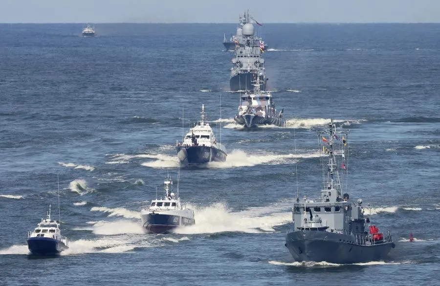 День Военно-Морского Флота отмечается в России в последнее воскресенье июля.